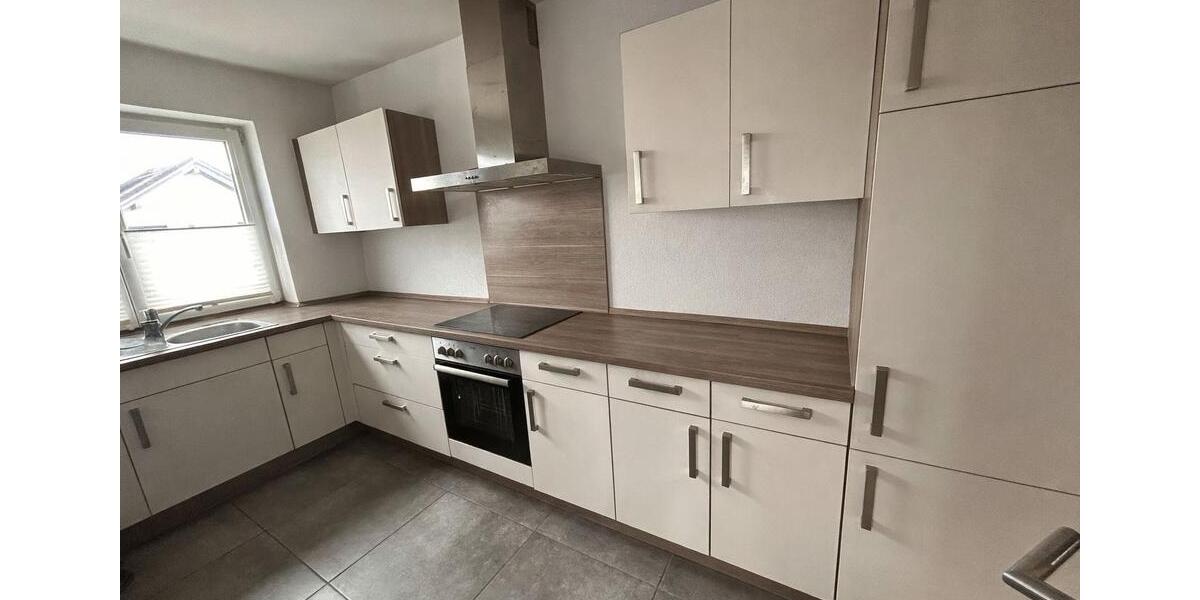 Etagenwohnung Ochsenhausen - 2 Zimmer, 105 m&sup2;, 1.100&euro; | Angebot:25965653