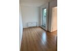 Sanierte 2,5 Zimmer Wohnung mit eigener Terrasse zimmer