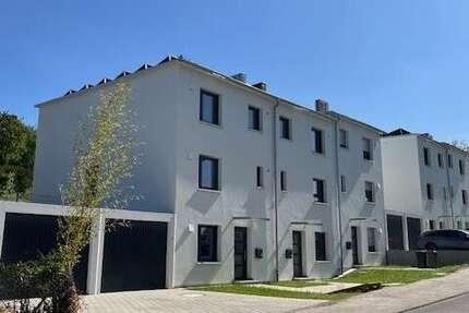 Haus Pforzheim Weststadt - 5 Zimmer, 130 m&sup2;, 1.780&euro; | Angebot:24444616