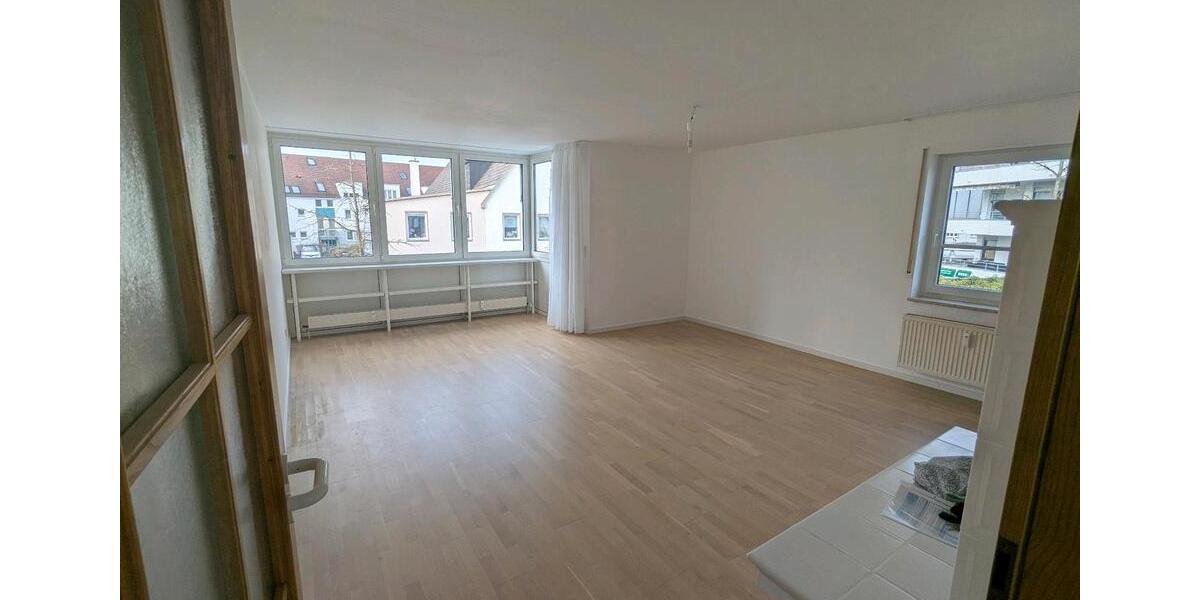 Etagenwohnung Laupheim - 3.5 Zimmer, 86 m&sup2;, 910&euro; | Angebot:26686276