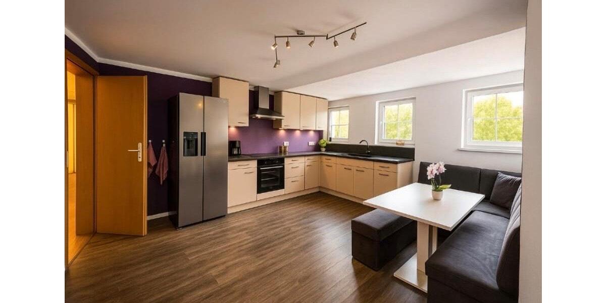 Dachgeschoßwohnung Jöhstadt - 4 Zimmer, 92 m&sup2;, 415&euro; | Angebot:23619217