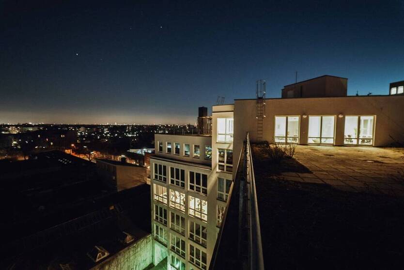 Modernes Büro mit Dachterrasse in Reinickendorf - All-in-Miete
