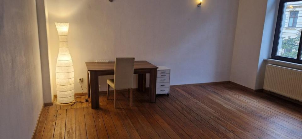 5-Zimmer Altbau (189 m²) im 1. OG –perfekte WG am Hasselbachplatz 7 zimmer
