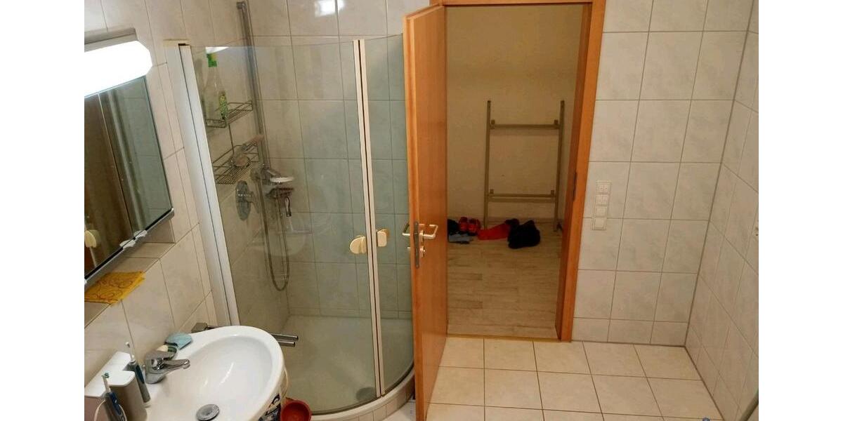 Erdgeschoßwohnung Sindelfingen - 3.5 Zimmer, 114 m&sup2;, 1.500&euro; | Angebot:26035412