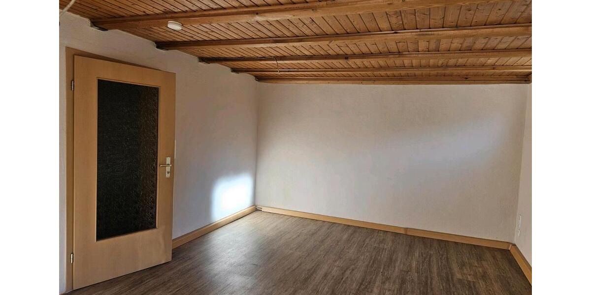 Erdgeschoßwohnung Zella-Mehlis Mehlis - 2 Zimmer, 51 m&sup2;, 500&euro; | Angebot:26480298
