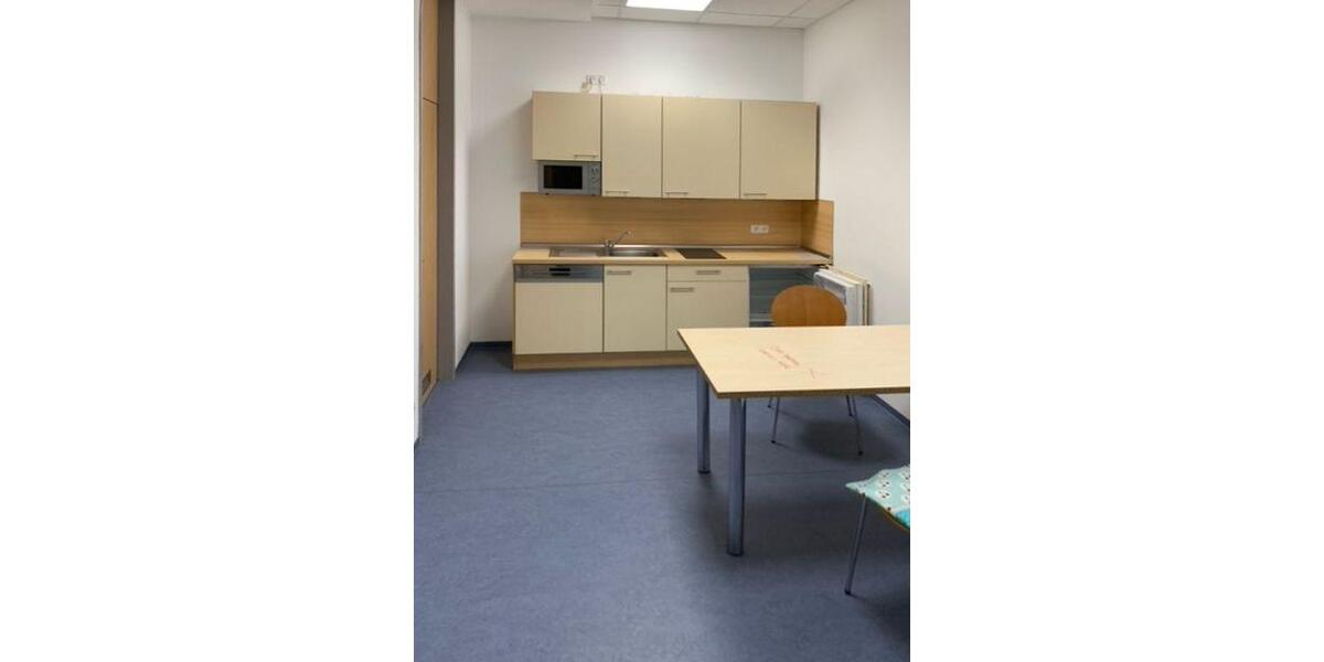 VB3922 Attraktive, barrierefreie, helle und klimatisierte Gewerbefläche mit großem Schaufenster Regensburg - Ost zimmer