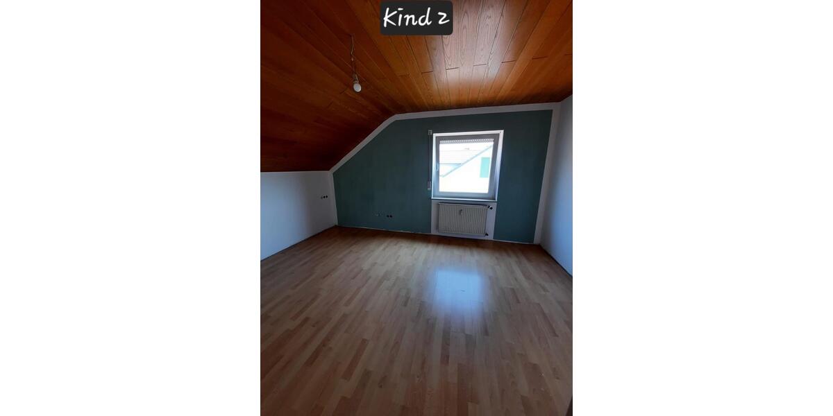 Dachgeschoßwohnung Haiterbach - 4 Zimmer, 100 m&sup2;, 1.400&euro; | Angebot:26469721