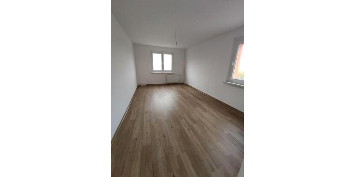 Etagenwohnung Stendal - 2 Zimmer, 76 m&sup2;, 596&euro; | Angebot:24677927