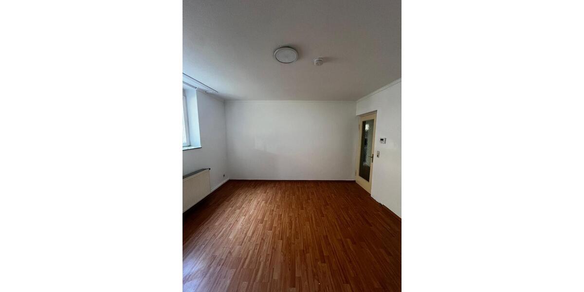 Erdgeschoßwohnung Stuttgart Stuttgart-Ost - 4 Zimmer, 80 m&sup2;, 1.350&euro; | Angebot:25765768