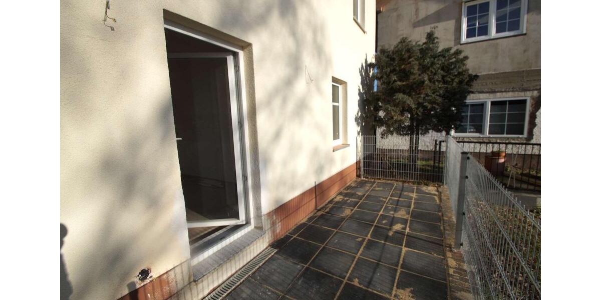 Erdgeschoßwohnung Schkopau - 3 Zimmer, 110 m&sup2;, 1.265&euro; | Angebot:24698919