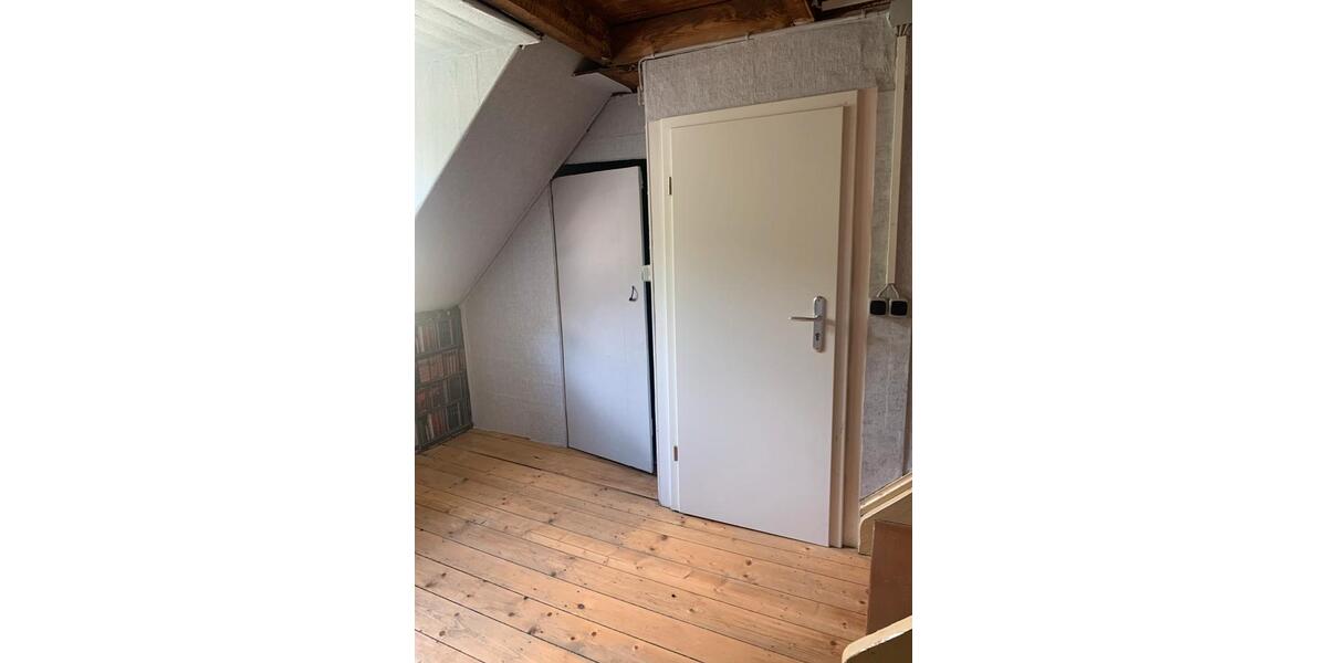 Dachgeschoßwohnung Schwarzenberg/Erzgebirge Erzgebirge - 3 Zimmer, 63 m&sup2;, 330&euro; | Angebot:26639595