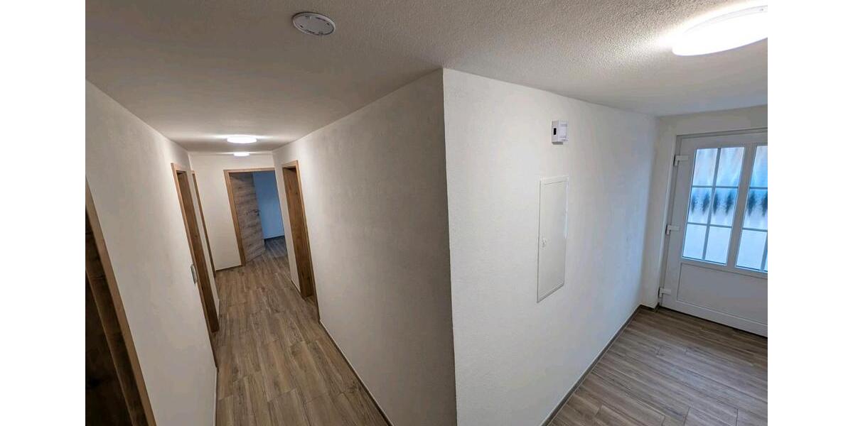 Erdgeschoßwohnung Reisbach Englmannsberg - 4 Zimmer, 100 m&sup2;, 525&euro; | Angebot:24858779