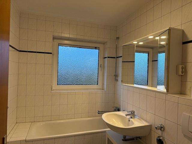 Etagenwohnung Flensburg Engelsby - 3 Zimmer, 69 m&sup2;, 630&euro; | Angebot:25660667