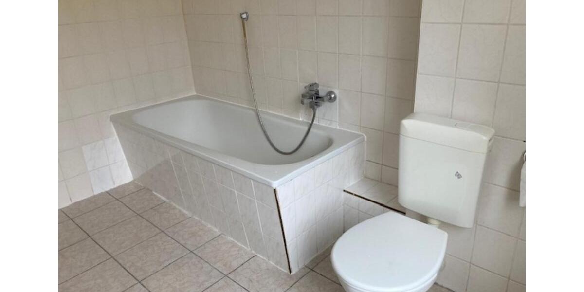 Etagenwohnung Staßfurt - 2 Zimmer, 42 m&sup2;, 273&euro; | Angebot:21526606