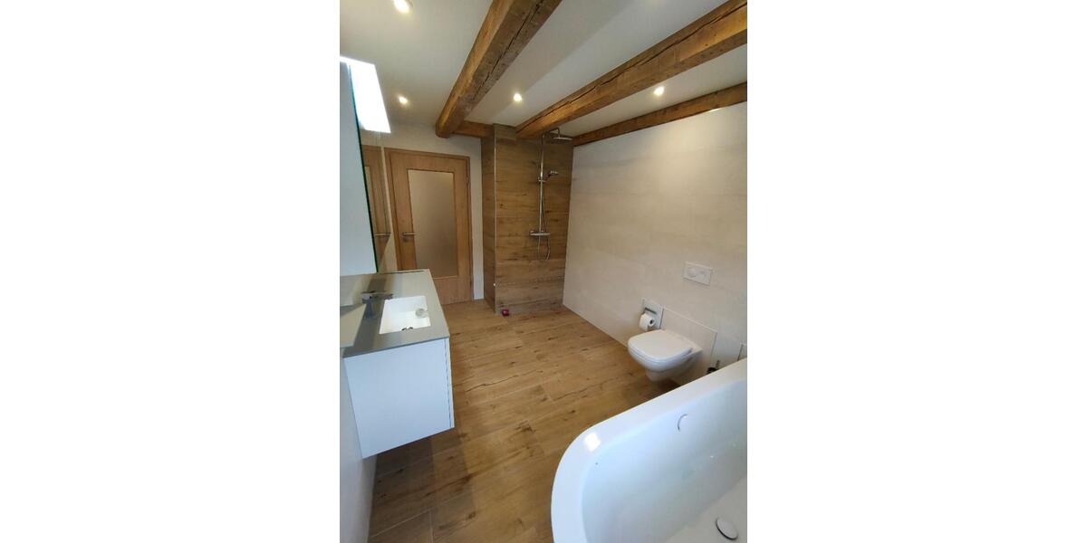 Dachgeschoßwohnung Ebersbach-Neugersdorf Neugersdorf - 2 Zimmer, 95 m&sup2;, 800&euro; | Angebot:23601106