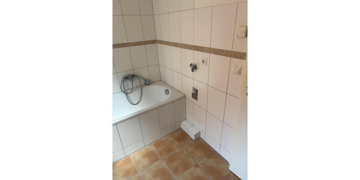 Erdgeschoßwohnung Hamburg Eimsbüttel - 3 Zimmer, 82 m&sup2;, 1.100&euro; | Angebot:26048671