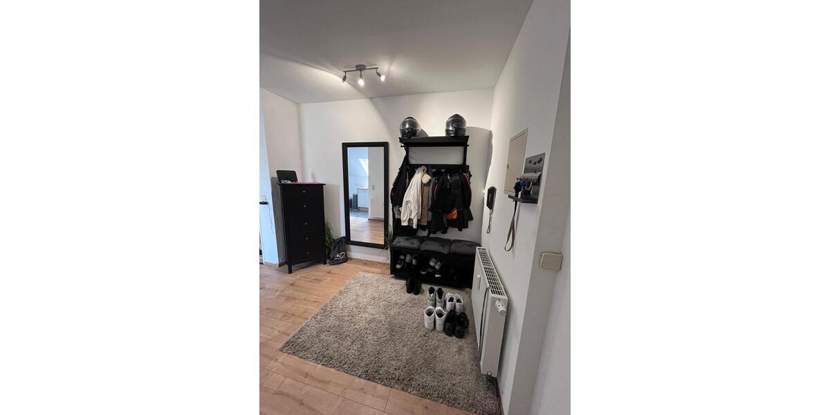 Dachgeschoßwohnung Büdingen - 2 Zimmer, 71 m&sup2;, 700&euro; | Angebot:26521792