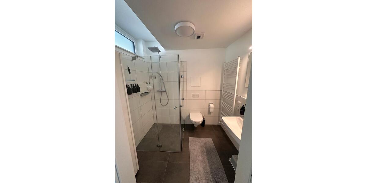 Zur Vermietung steht eine 2-Zimmer-Wohnung. 2 zimmer