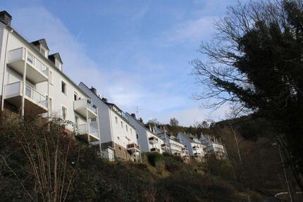 Halsknopf 20 - 4 ZKB Wohnung im DG *ab sofort* zu vermieten zimmer