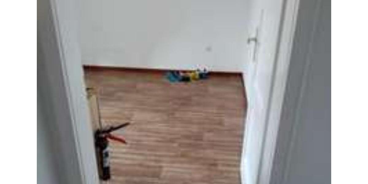 Dachgeschoßwohnung Pirmasens - 2 Zimmer, 48 m&sup2;, 261&euro; | Angebot:24574916