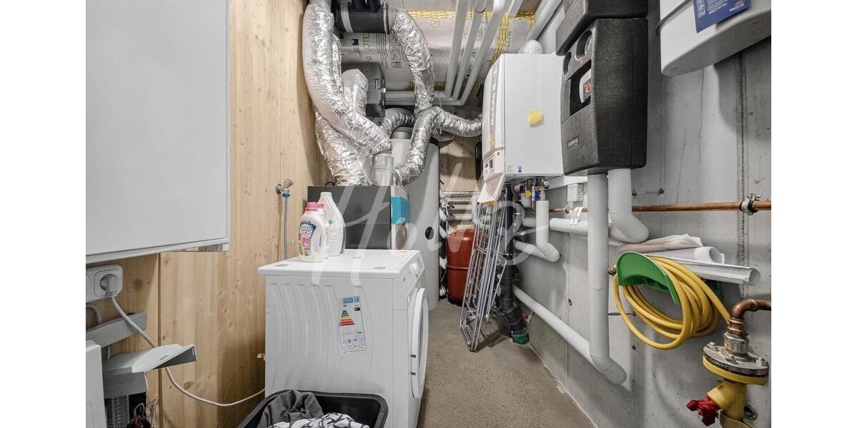 Modernes Architektenhaus mit großer Dachterrasse – stilvolles Wohnen - FR-St. Georgen 4 zimmer