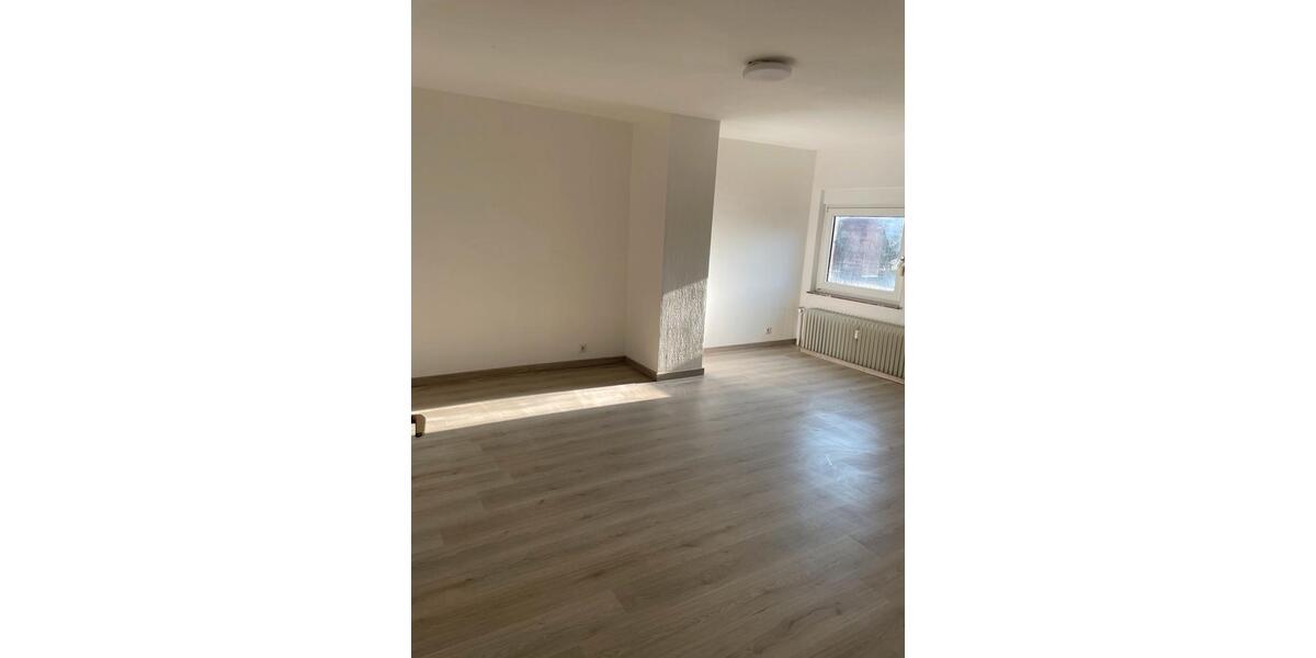 Dachgeschoßwohnung Papenburg - 7 Zimmer, 133 m&sup2;, 1.300&euro; | Angebot:25921406