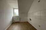 Studis aufgepasst! Modernisierte 2 Raum-Wohnung mit neuem Bad + Fußboden! 2 zimmer