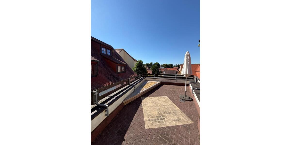 Dachgeschoßwohnung Querfurt - 5 Zimmer, 146 m&sup2;, 990&euro; | Angebot:25390515