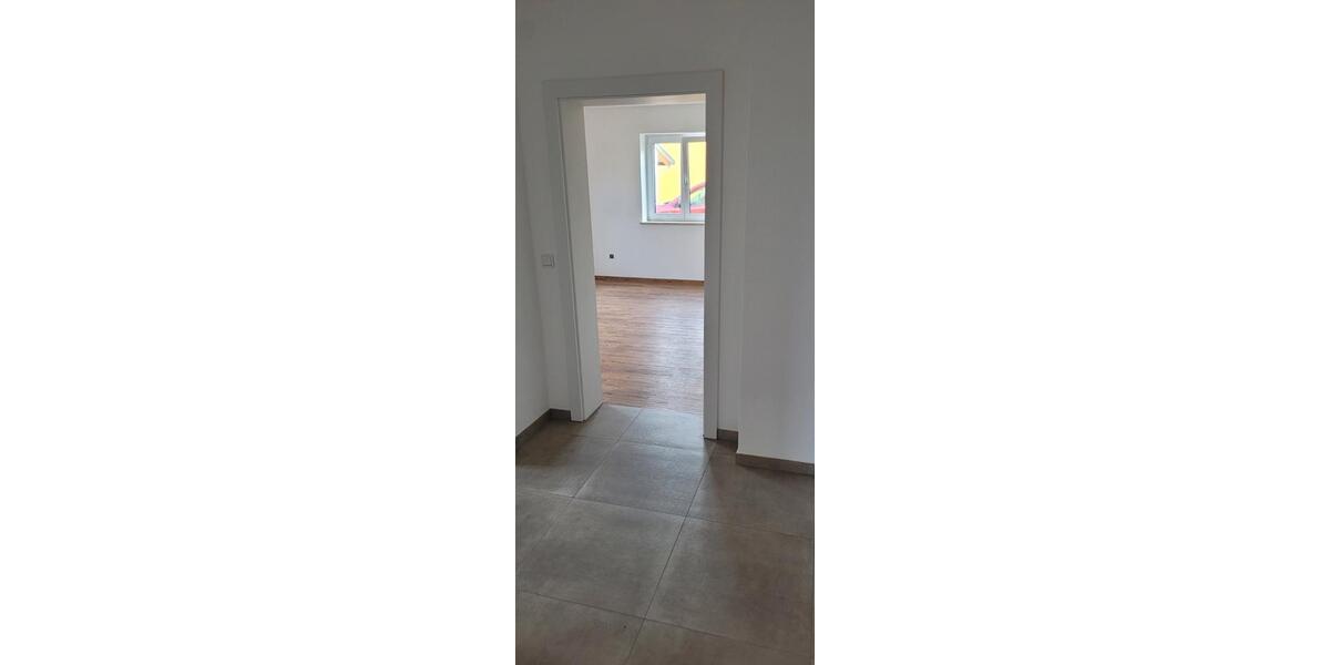 Erdgeschoßwohnung Holzheim - 3.5 Zimmer, 95 m&sup2;, 750&euro; | Angebot:26007901