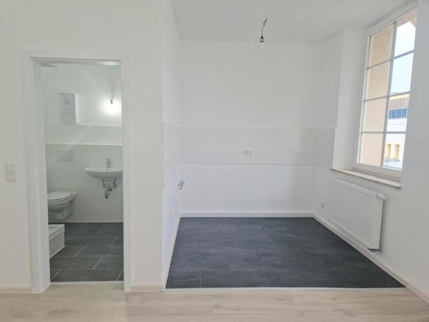 Top Zustand - Frisch renovierte 2-Zimmer-Altbauwohnung in Fürth zimmer