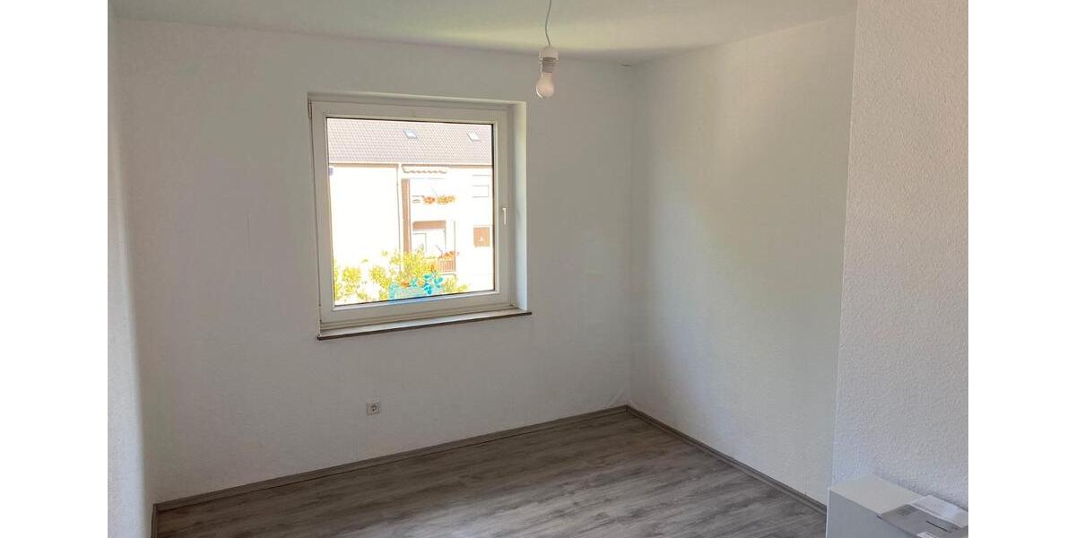 Etagenwohnung Hünxe - 3 Zimmer, 72 m&sup2;, 600&euro; | Angebot:26614527