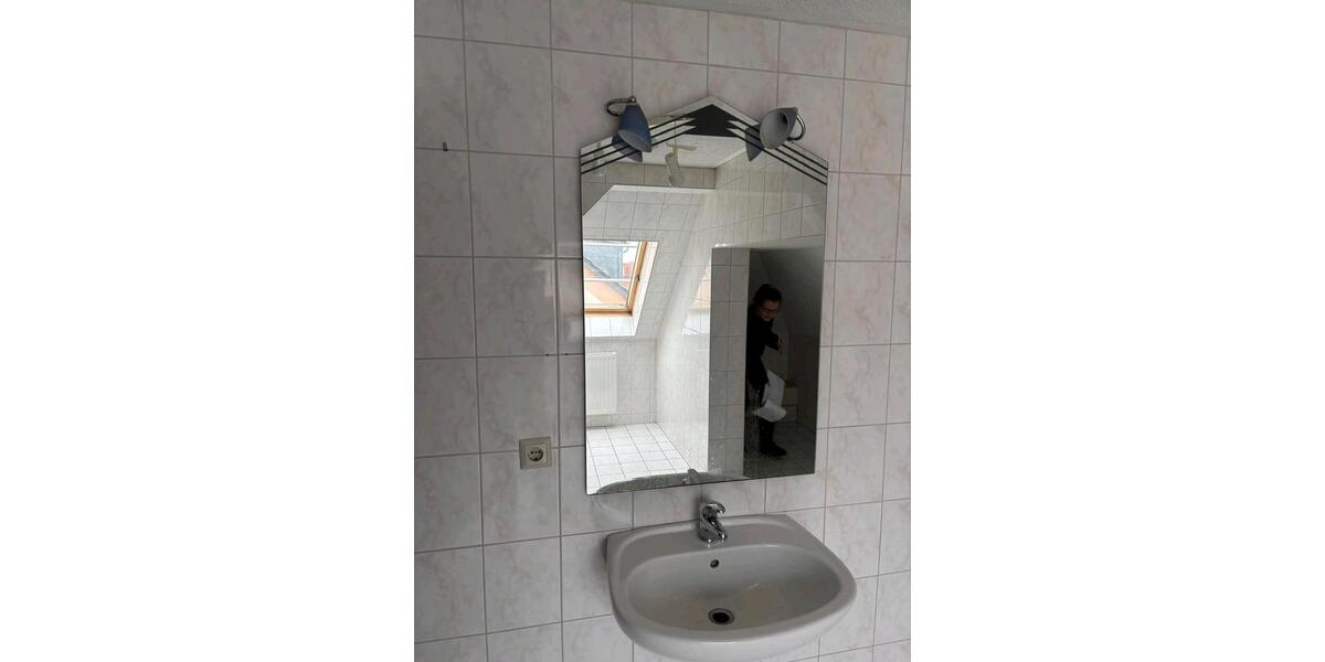 Dachgeschoßwohnung Staßfurt - 2 Zimmer, 47 m&sup2;, 406&euro; | Angebot:26669907