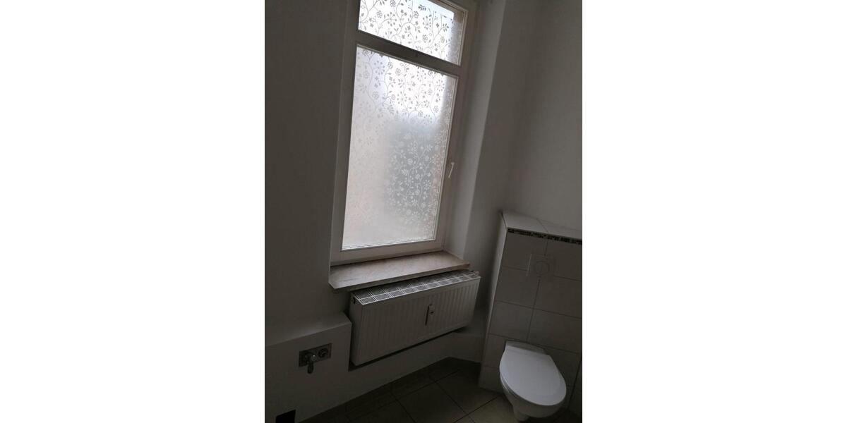 Etagenwohnung Bad Schmiedeberg - 4 Zimmer, 107 m&sup2;, 500&euro; | Angebot:26401121