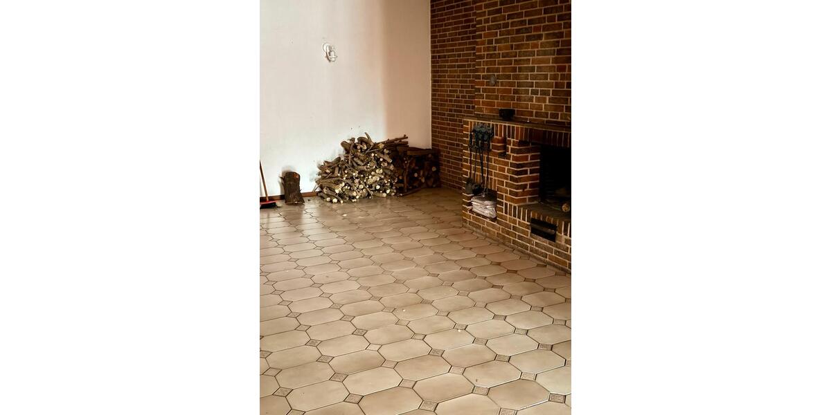 Erdgeschoßwohnung Schenefeld - 3 Zimmer, 180 m&sup2;, 900&euro; | Angebot:24781269