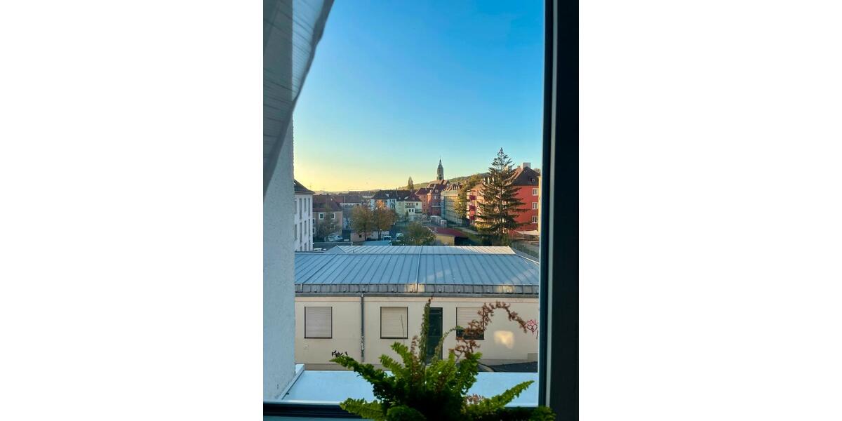 Möbliertes WG Zimmer in Würzburg zur Untermiete MärzApril zimmer