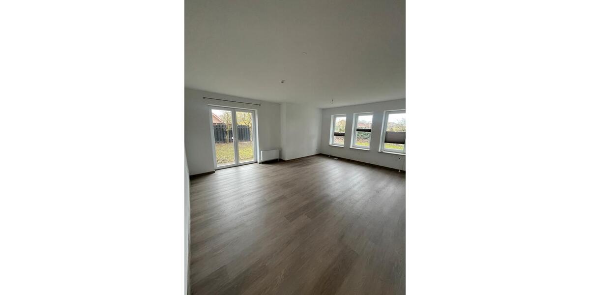 Doppelhaushälfte Zeven - 5 Zimmer, 130 m&sup2;, 1.200&euro; | Angebot:26014403
