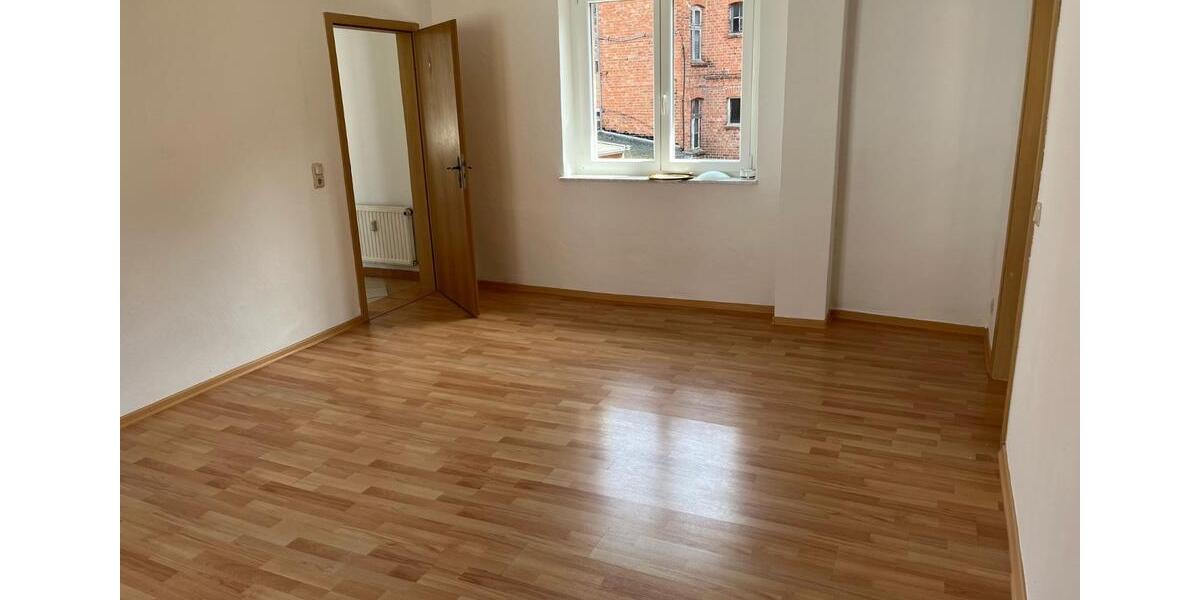 Etagenwohnung Altentreptow - 2 Zimmer, 63 m&sup2;, 345&euro; | Angebot:24252174