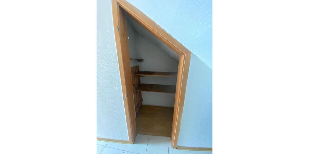 Dachgeschoßwohnung Monzelfeld - 3 Zimmer, 90 m&sup2;, 500&euro; | Angebot:26532444