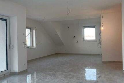 Wohnung Vöhringen - 2 Zimmer, 72 m&sup2;, 925&euro; | Angebot:24595706