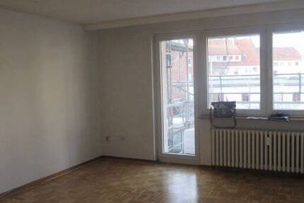 Schöne 2 Zimmer Wohnung mit Balkon in der Oststadt