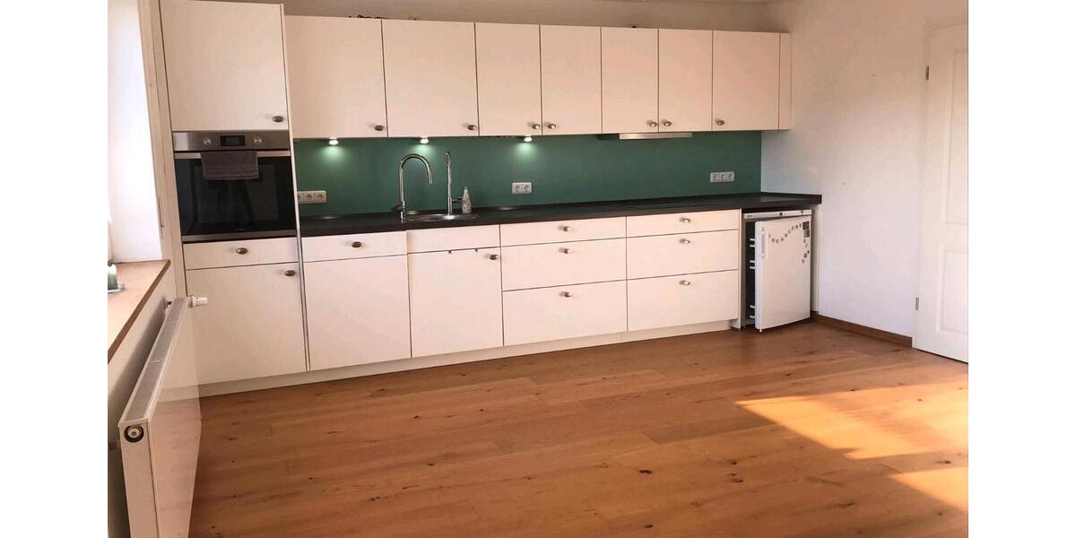 Etagenwohnung Bad Königshofen im Grabfeld - 4 Zimmer, 100 m&sup2;, 800&euro; | Angebot:26058115