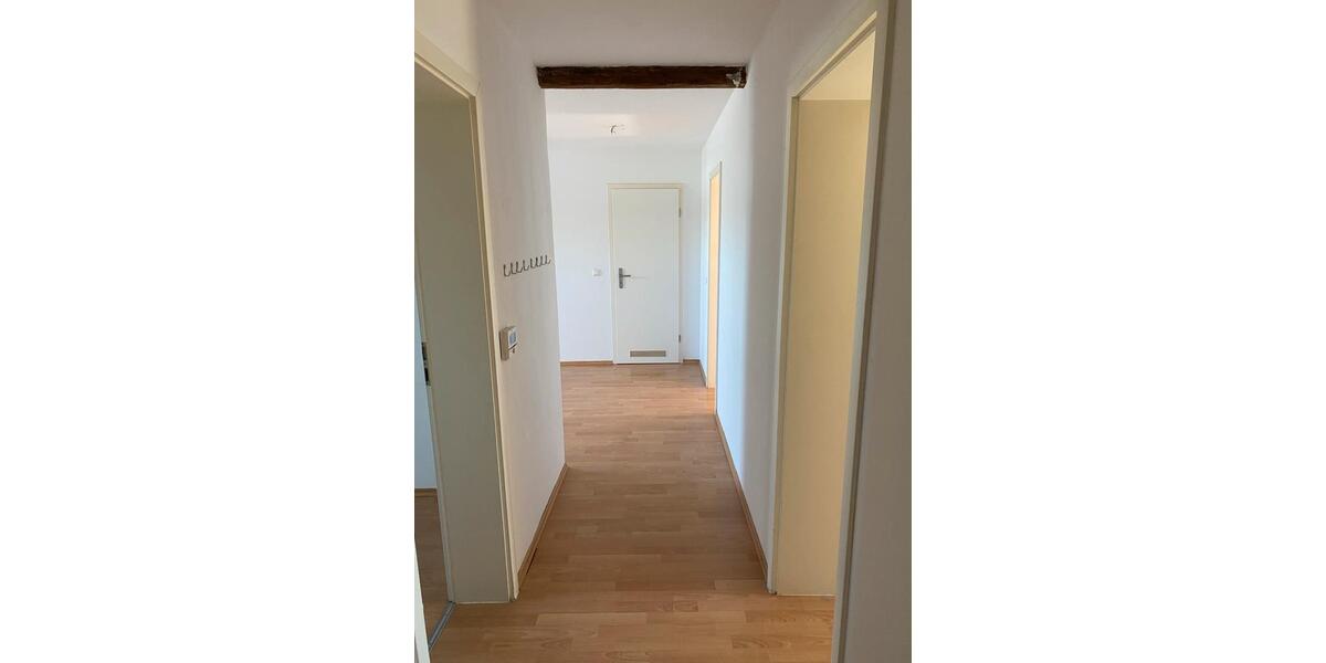 Dachgeschoßwohnung Neuwied - 4 Zimmer, 87 m&sup2;, 950&euro; | Angebot:25614264