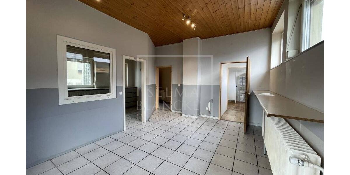 Gewerbeobjekt Bayreuth Industriegebiet - 3 Zimmer, 625&euro; | Angebot:25190252