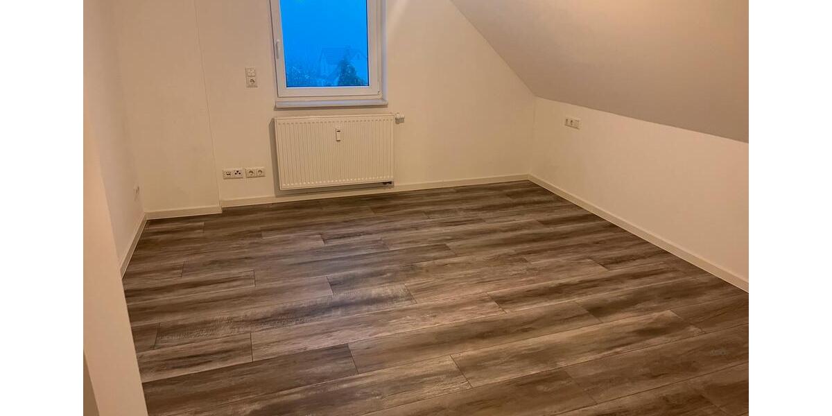 Traumwohnung in bester Lage mit großen Balkon 3 zimmer