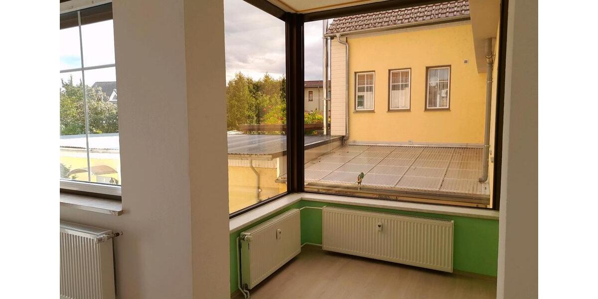 Etagenwohnung Groitzsch - 2 Zimmer, 70 m&sup2;, 490&euro; | Angebot:25831506