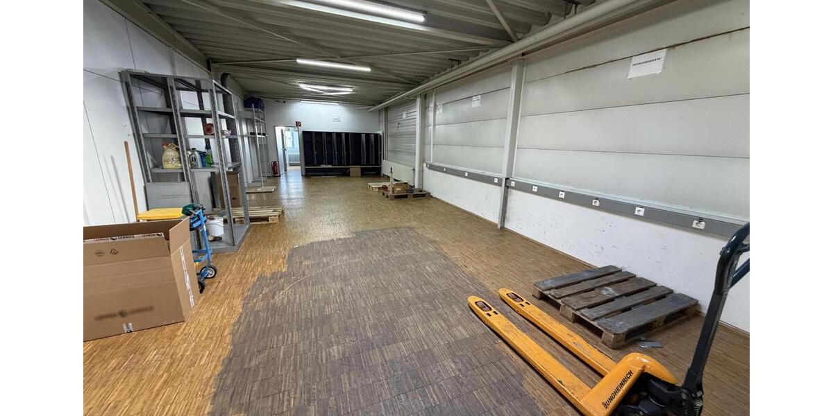 Gewerbeobjekt Villingen-Schwenningen Schwenningen - 3.000&euro; | Angebot:24713703