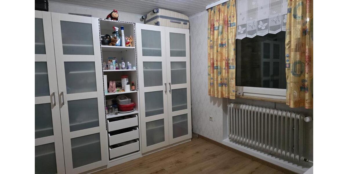 Wohnen auf Zeit Lampertheim - 4 Zimmer, 104 m&sup2;, 495&euro; | Angebot:26605378