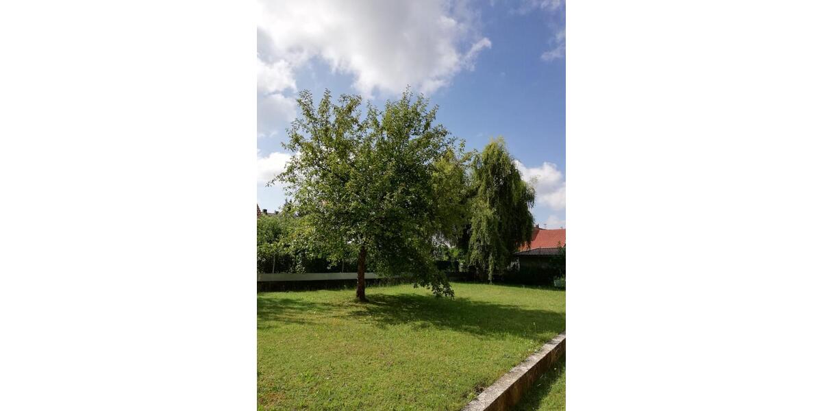 Etagenwohnung Kleinmachnow - 3 Zimmer, 90 m&sup2;, 650&euro; | Angebot:25324352