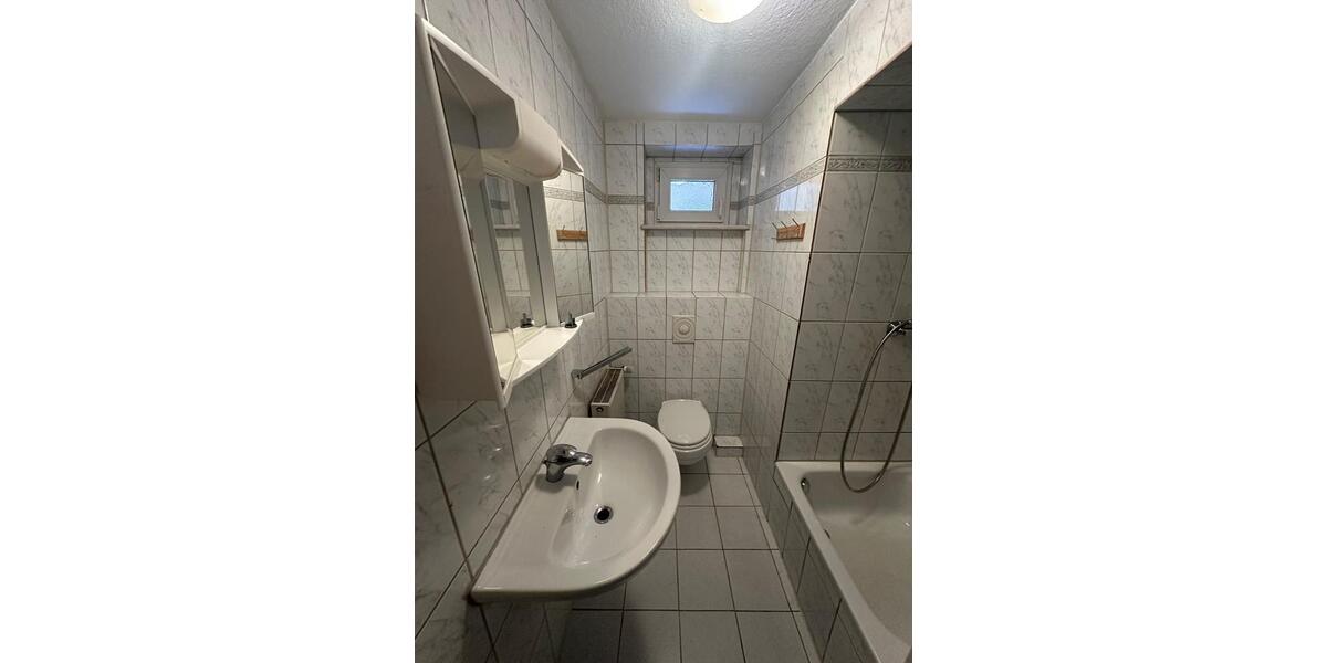 Erdgeschoßwohnung Schwelm - 1 Zimmer, 43 m&sup2;, 325&euro; | Angebot:25325493