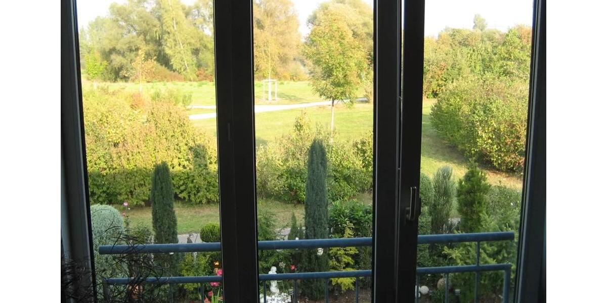 Dachgeschoßwohnung Ingolstadt Münchener Straße - 2 Zimmer, 65 m&sup2;, 1.100&euro; | Angebot:25217531